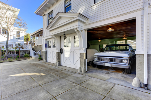 4 Tips On Choosing A Garage Door Contractor